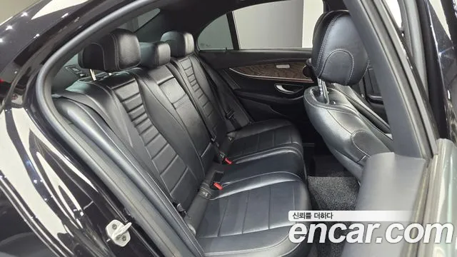 Mercedes-Benz E-Class W213 — Фото автомобиля 17