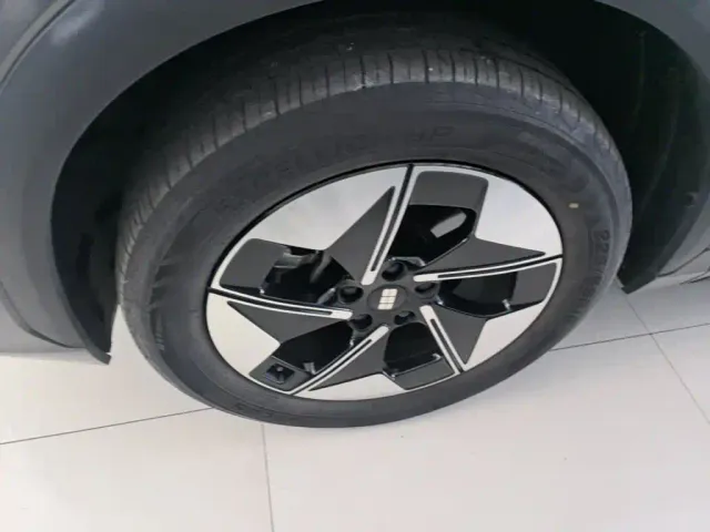 Geely Galaxy Galaxy E5 2026 610km Explorer+ Edition — Фото автомобиля 22