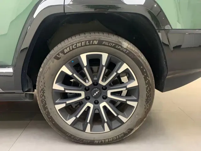 BYD FangChengBao Leopard 8 — Фото автомобиля 6