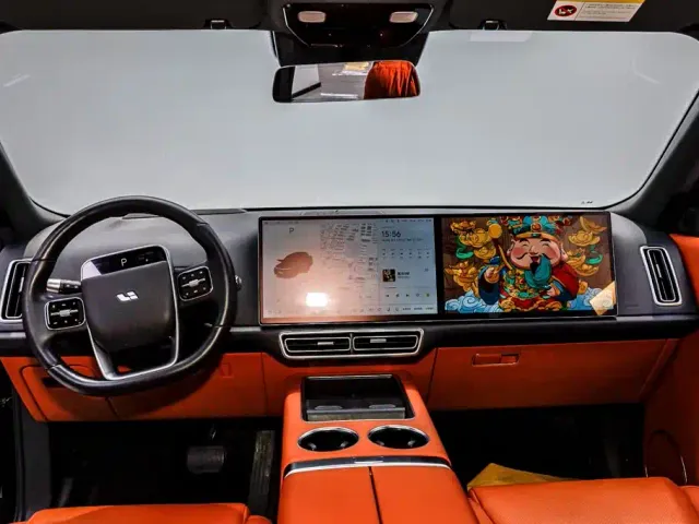 Li Auto Li L8 2023 Pro — Фото автомобиля 20
