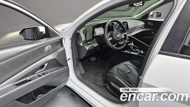 Hyundai AVANTE Modern — Фото автомобиля 10