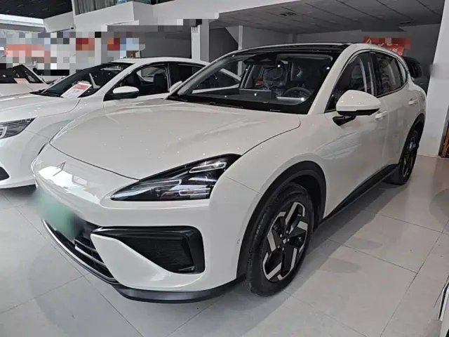 Фотография автомобиля — Baojun Yunhai