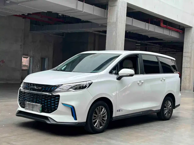Maxus Dajia 5 — Фото автомобиля 2