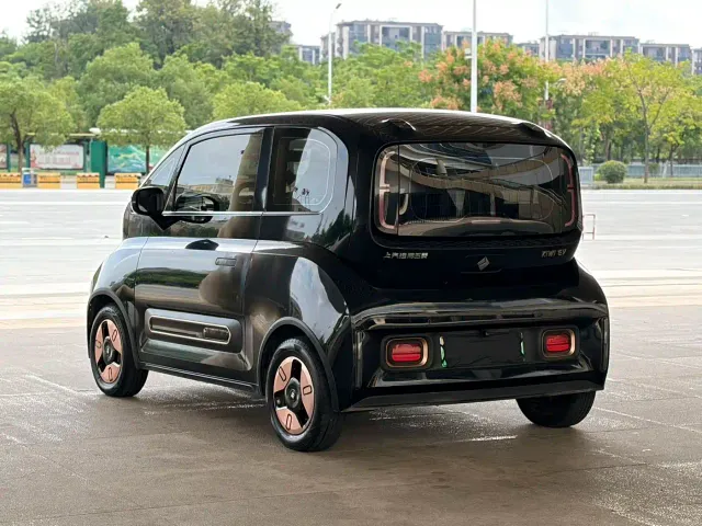 Baojun KiWi EV — Фото автомобиля 7