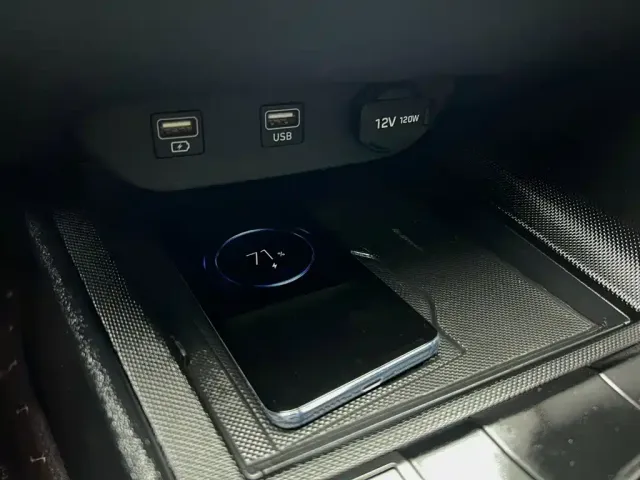 Hyundai Elantra 2022 240TGDi DCT LUX Premium Edition — Фото автомобиля 25