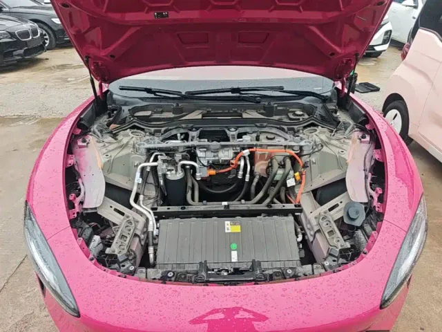 Xiaomi SU7 — Фото автомобиля 19