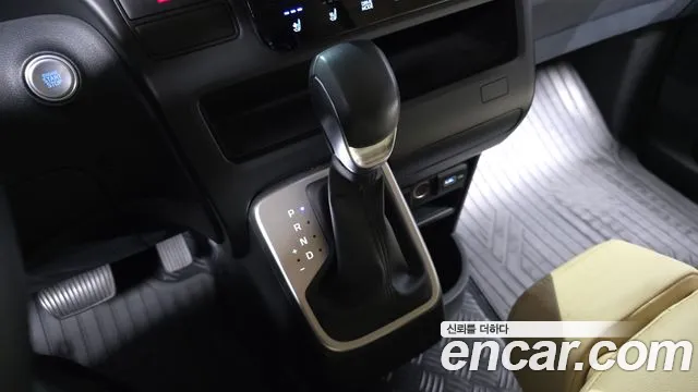 Hyundai Staria — Фото автомобиля 12