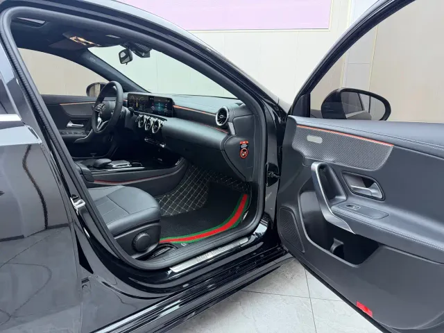 Mercedes-Benz A-Class — Фото автомобиля 21