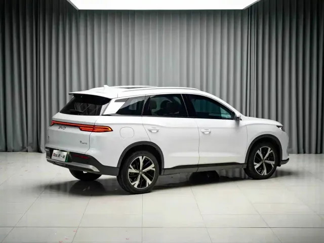 BYD Song Pro — Фото автомобиля 9