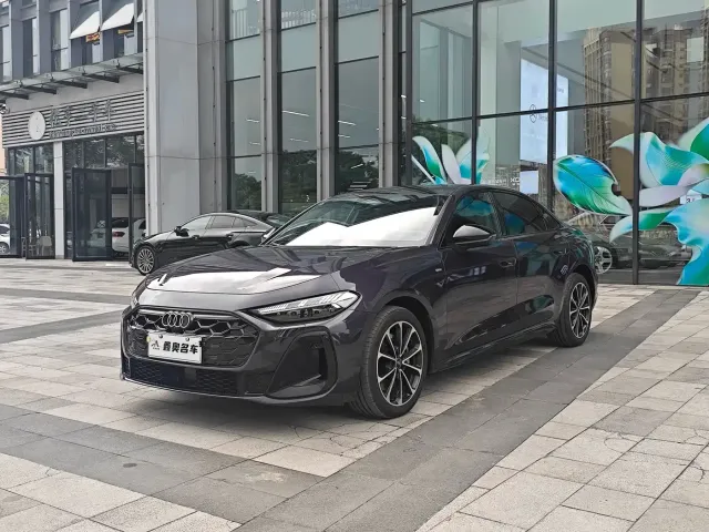 Фотография автомобиля — Audi A5L