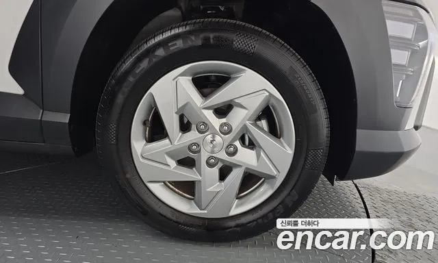 Hyundai Kona SX2 — Фото автомобиля 6
