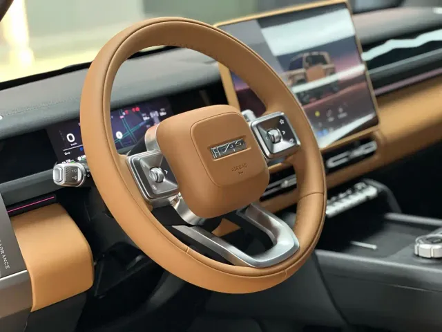iCAR V27 — Фото автомобиля 7