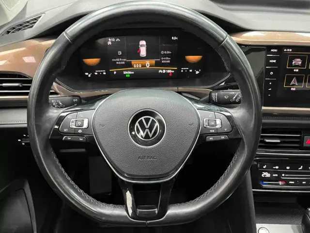 Volkswagen Tharu — Фото автомобиля 8