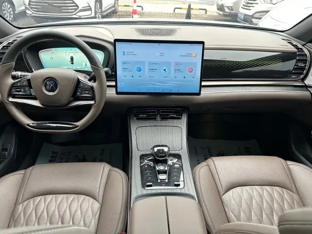 BYD Han — Фото автомобиля 14