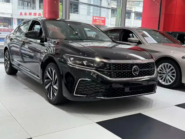 Volkswagen Passat 2022 330TSI Starlight Elite Edition — Фото автомобиля 4