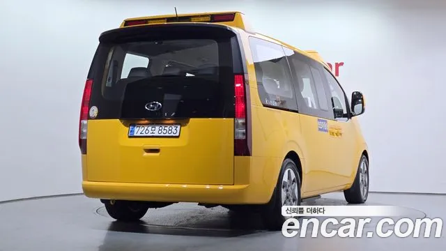 Hyundai Staria Staria L3.5 Школьный автобус — Фото автомобиля 2