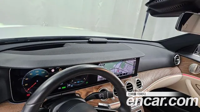 Mercedes-Benz E-Class W213 — Фото автомобиля 30