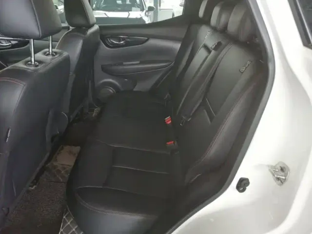 Nissan Qashqai — Фото автомобиля 16