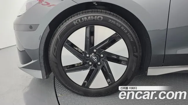 Hyundai Ioniq 6 — Фото автомобиля 5