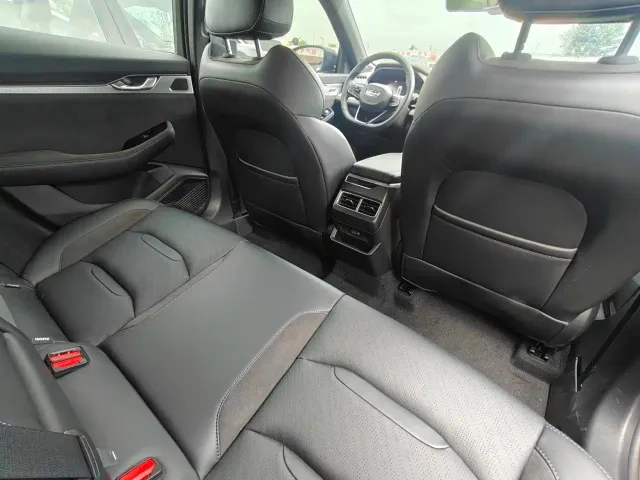 Geely Xing Rui 2024 2.0TD Azure Cloud Edition — Фото автомобиля 14