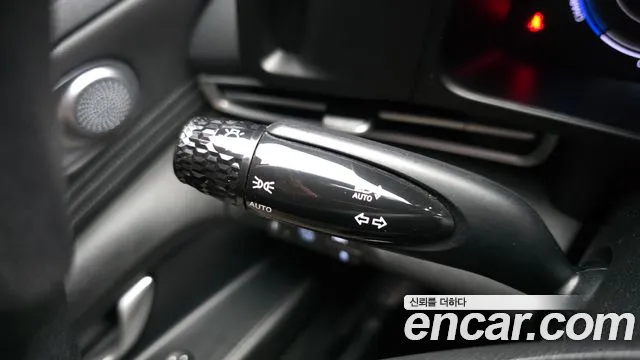 Hyundai AVANTE Smart — Фото автомобиля 24