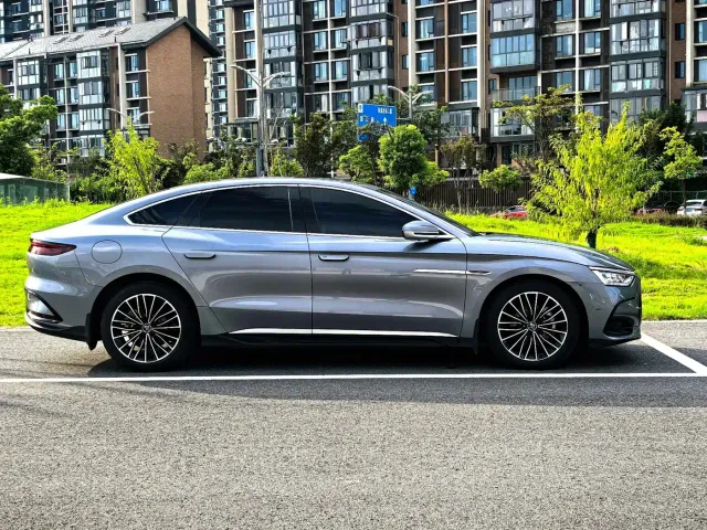 BYD Han — Фото автомобиля 20