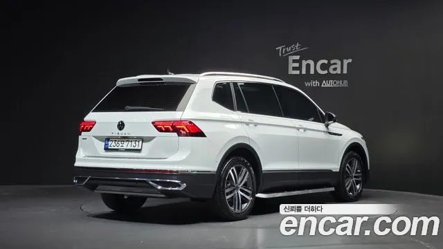 Volkswagen Tiguan — Фото автомобиля 2