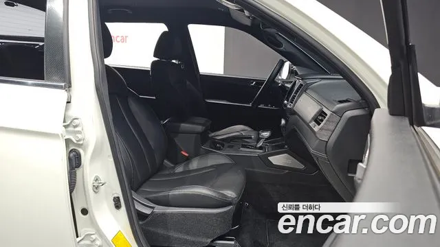 KG_Mobility_Ssangyong Rexton Новый Rexton Sport Khan Дизель 2.2 2WD — Фото автомобиля 10