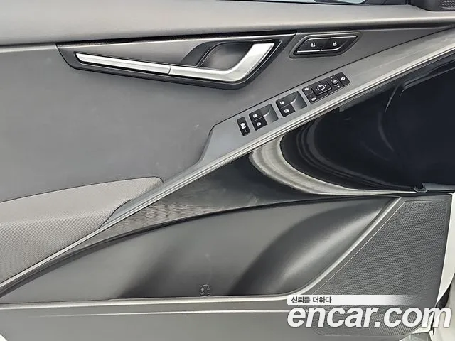 Kia Niro New — Фото автомобиля 16