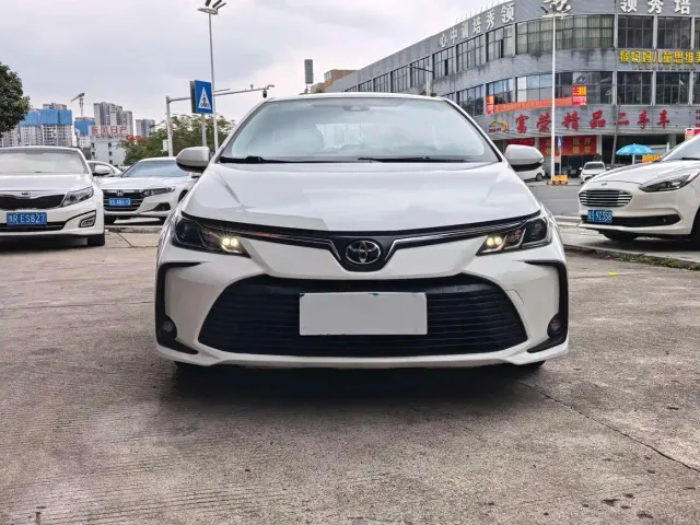 Toyota Corolla — Фото автомобиля 2