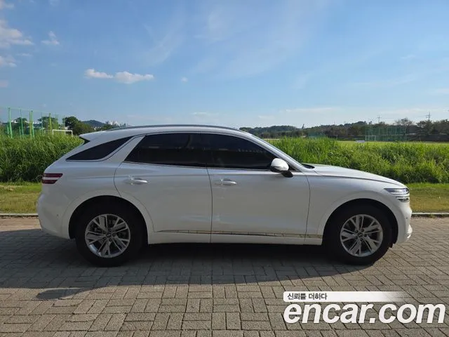 Genesis GV70 — Фото автомобиля 7