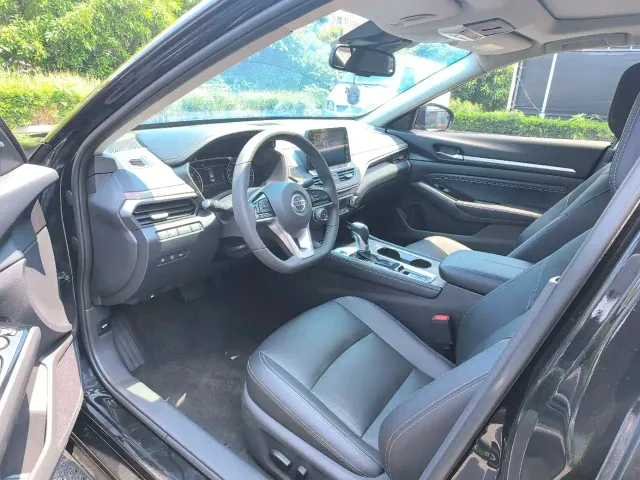 Nissan Teana — Фото автомобиля 10