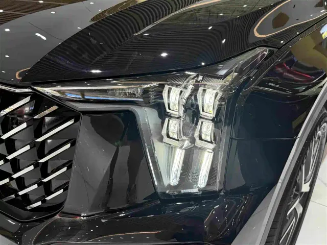 GAC Trumpchi GS8 — Фото автомобиля 7