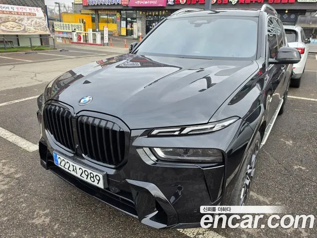 BMW X7 — Фото автомобиля 3