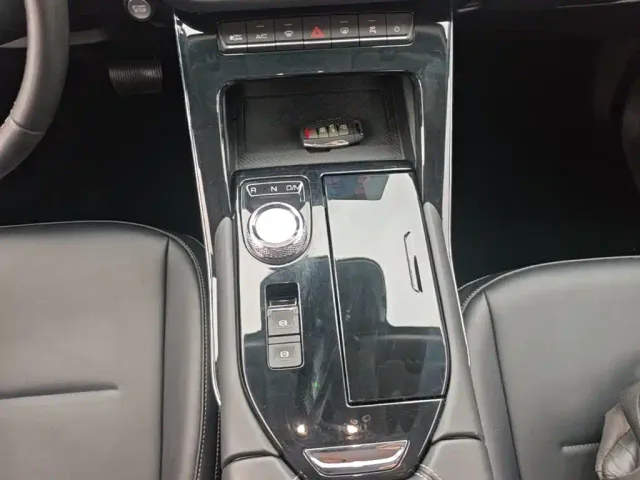 Haval H6 — Фото автомобиля 13