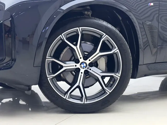 BMW X5 — Фото автомобиля 14