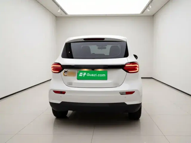 Leapmotor T03 — Фото автомобиля 3