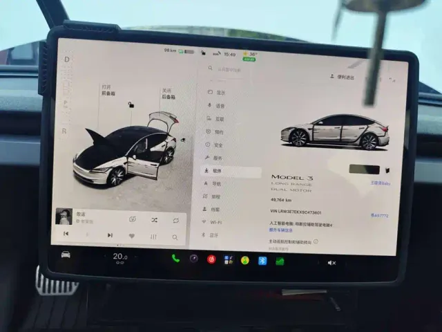 Tesla Model 3 — Фото автомобиля 6