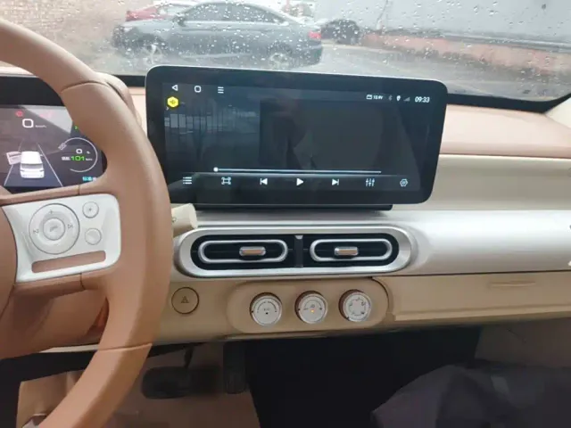 Wuling Hongguang Mini EV — Фото автомобиля 12