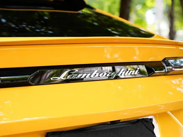 Lamborghini Urus — Фото автомобиля 7