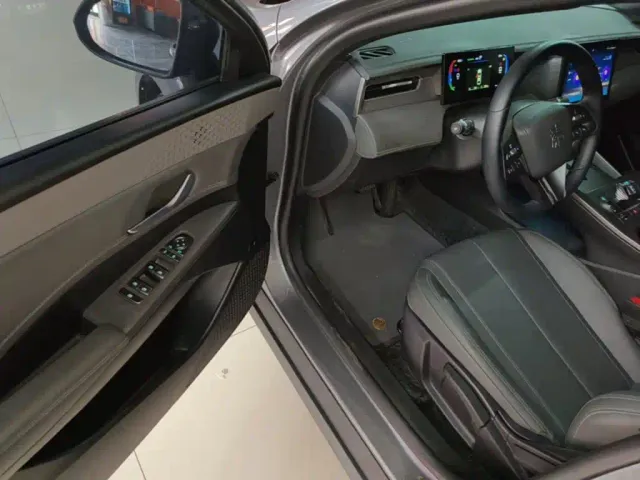 BYD Qin PLUS — Фото автомобиля 15