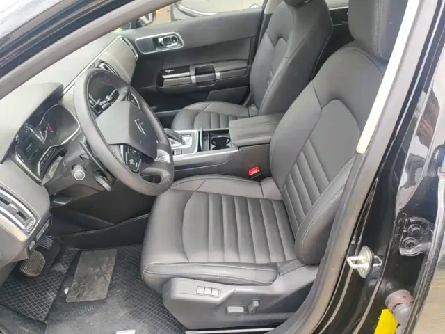 Citroen C6 — Фото автомобиля 10