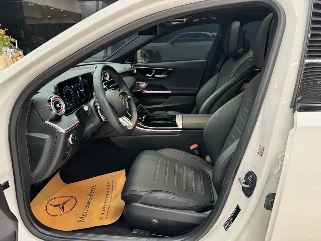 Mercedes-Benz C-Class — Фото автомобиля 10