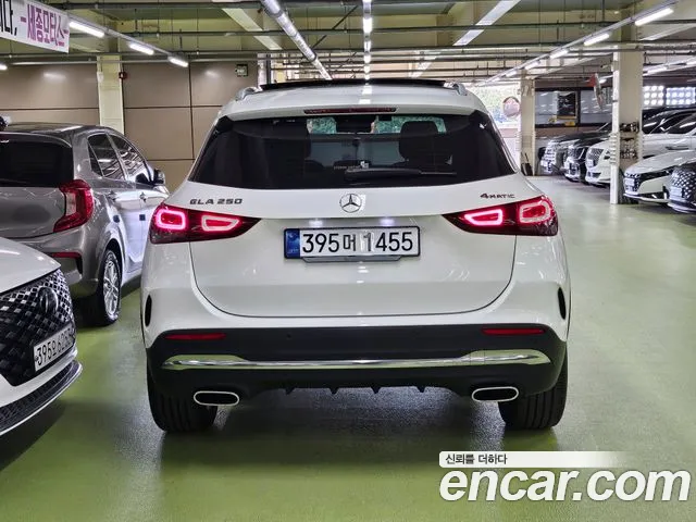 Mercedes-Benz GLA-Class — Фото автомобиля 4