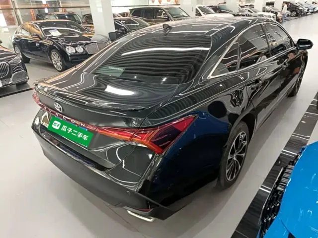 Toyota Avalon — Фото автомобиля 6