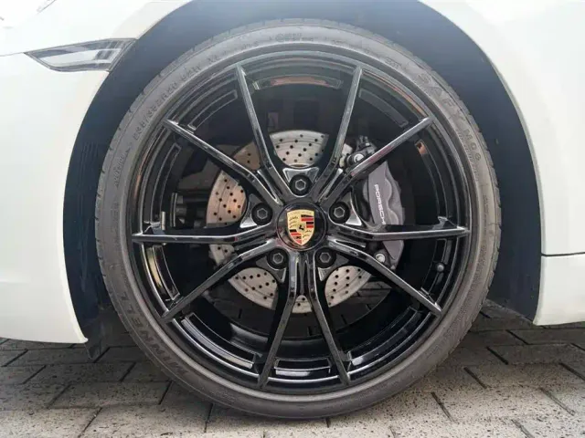Porsche 718 — Фото автомобиля 17