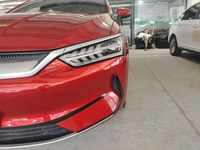 BYD Qin PLUS — Фото автомобиля 17