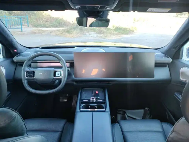 Lynk & Co Lynk & Co 900 2025 1.5T Ultra — Фото автомобиля 9