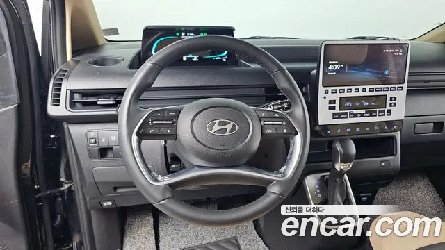 Hyundai Staria Staria — Фото автомобиля 12