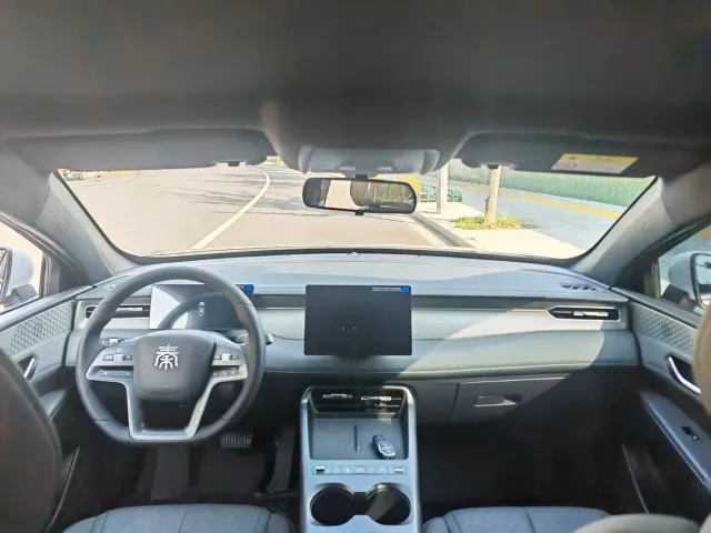 BYD Qin PLUS — Фото автомобиля 14